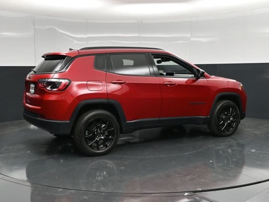 New 2026 Jeep Compass Latitude Sport Utility