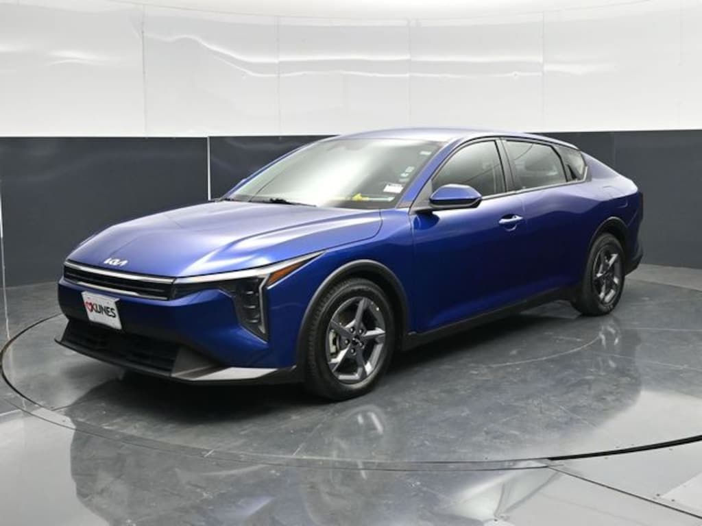 Used 2025 Kia K4 LXS Sedan