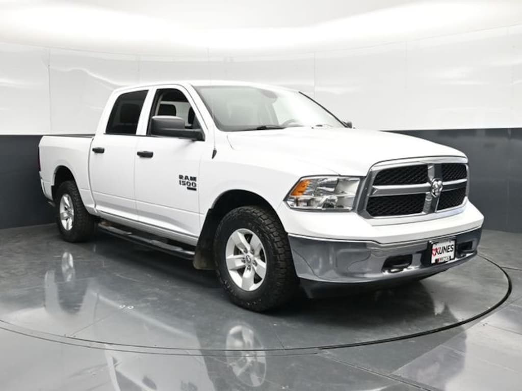 Used 2022 Ram 1500 Classic SLT Truck