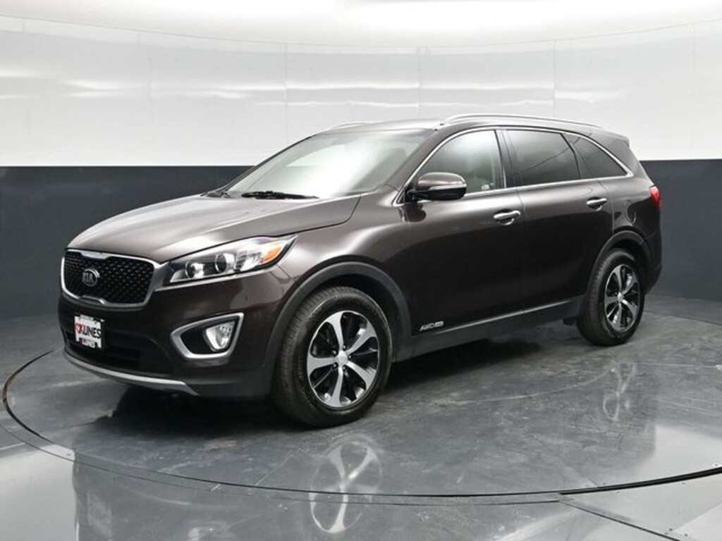 Used 2017 Kia Sorento EX SUV