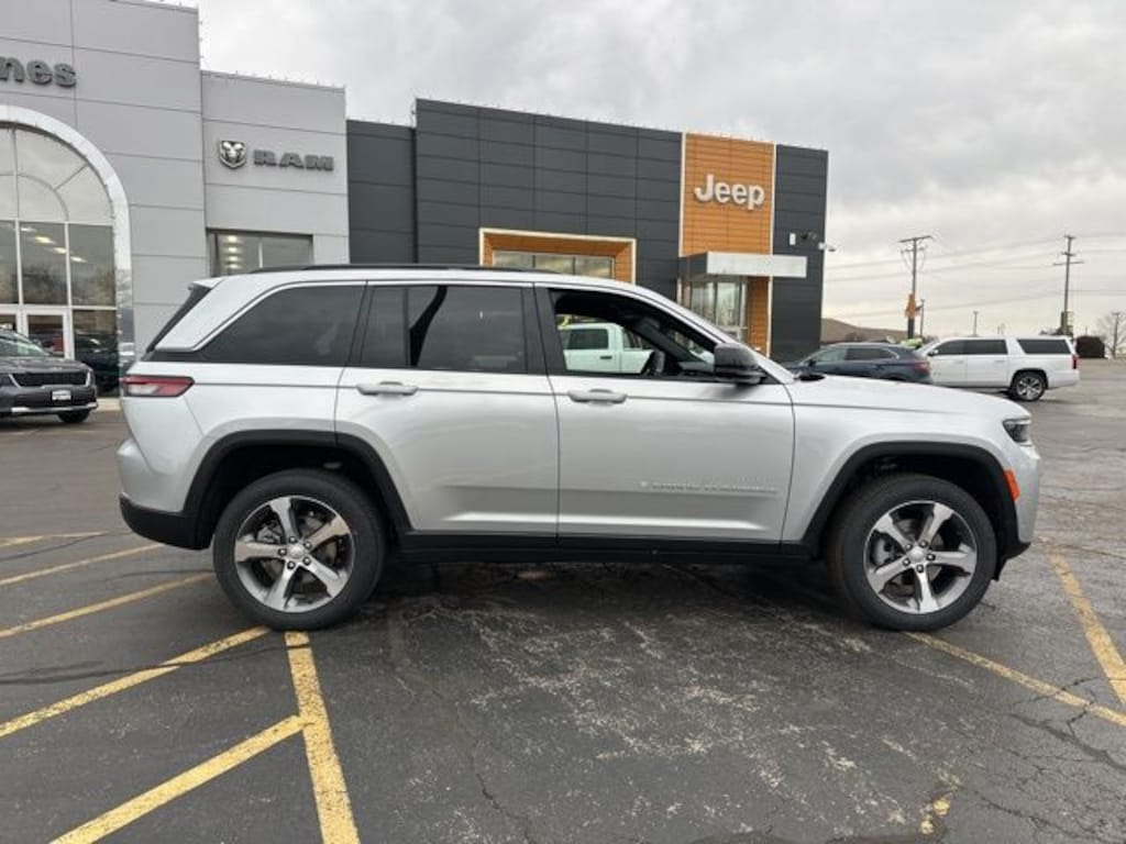 New 2026 Jeep Grand Cherokee Limited Sport Utility