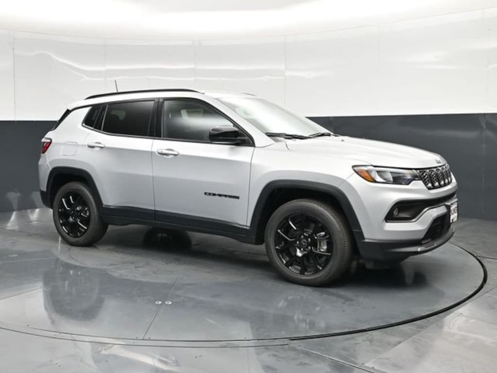 Used 2026 Jeep Compass Latitude SUV