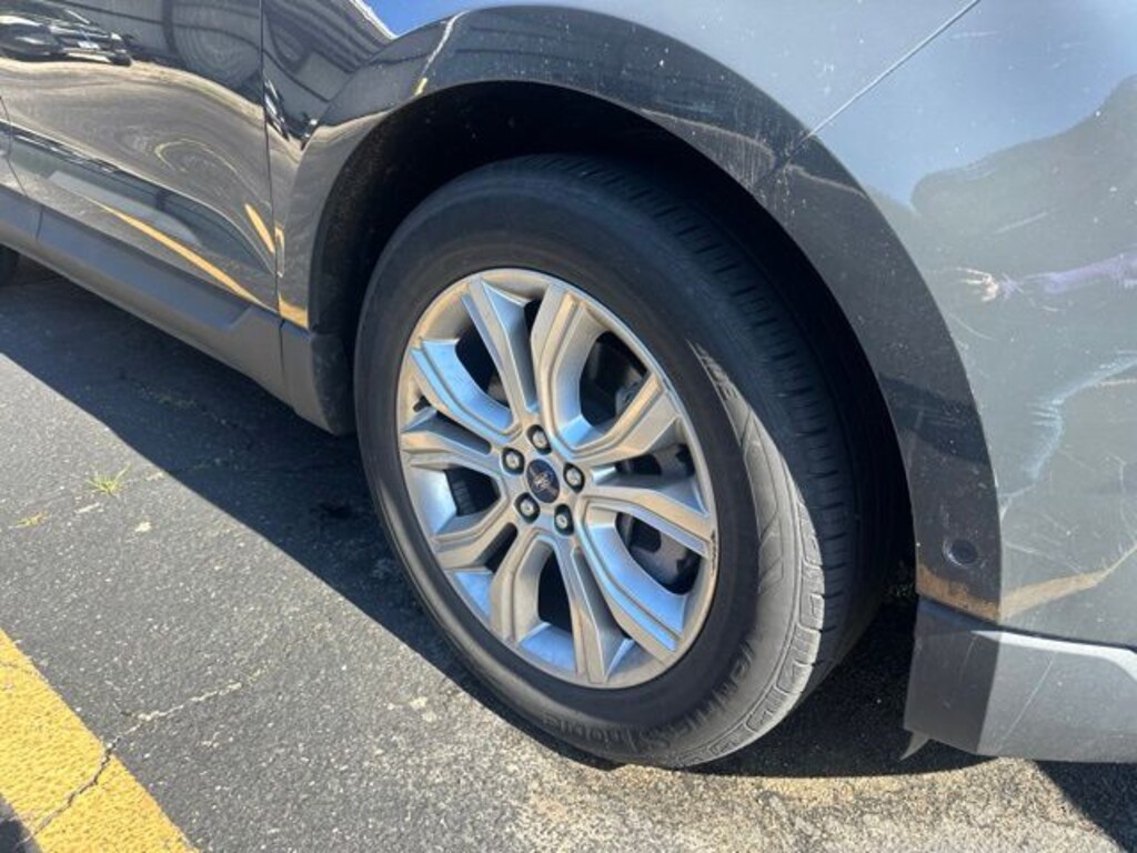 Certified 2021 Ford Edge Titanium SUV