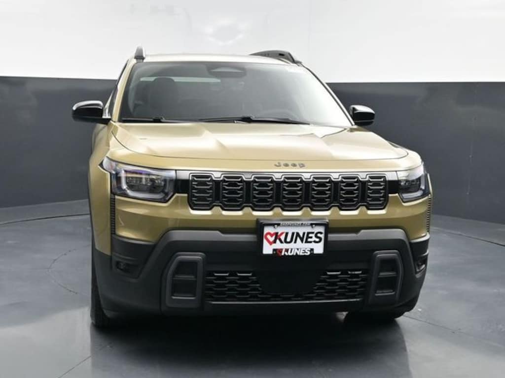New 2026 Jeep Cherokee Laredo Sport Utility