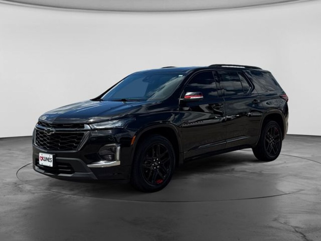 Used 2023 Chevrolet Traverse Premier SUV