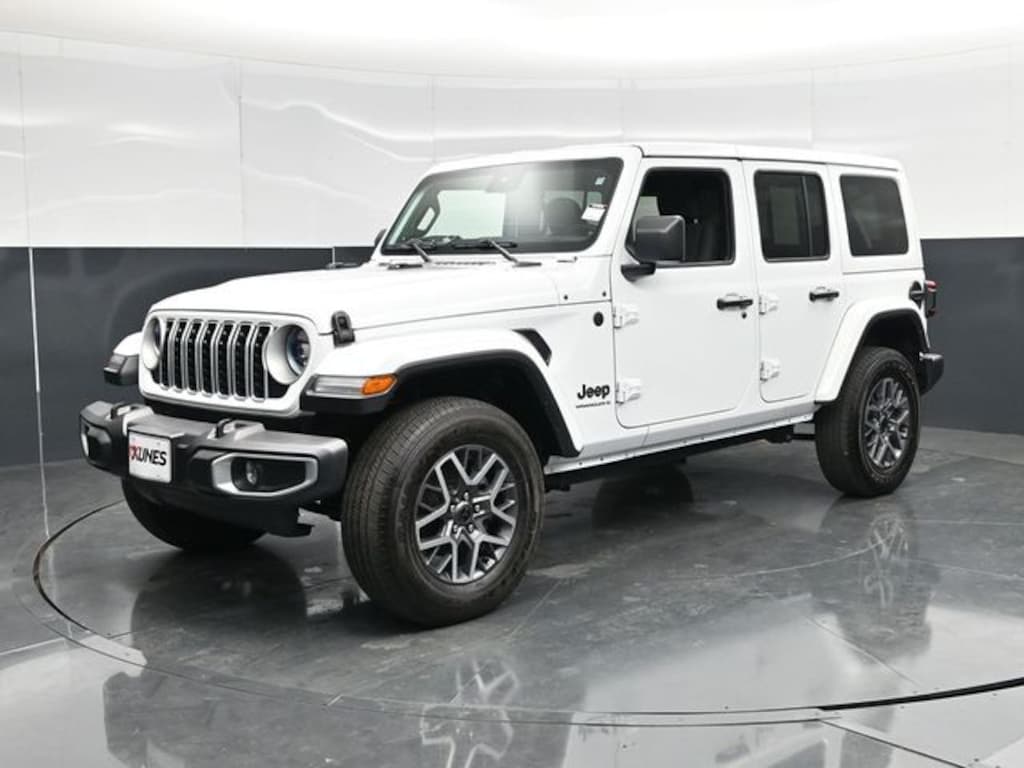 Used 2025 Jeep Wrangler Sahara SUV