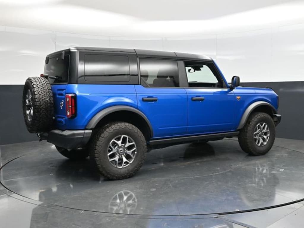Used 2025 Ford Bronco Badlands SUV