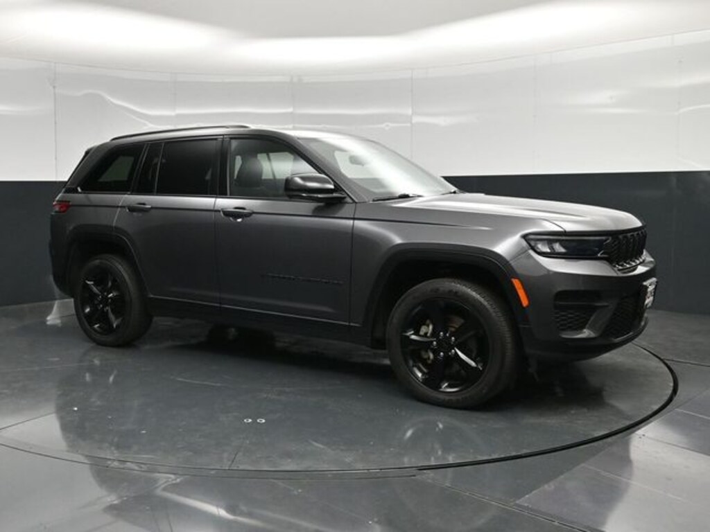 Used 2023 Jeep Grand Cherokee Altitude X SUV