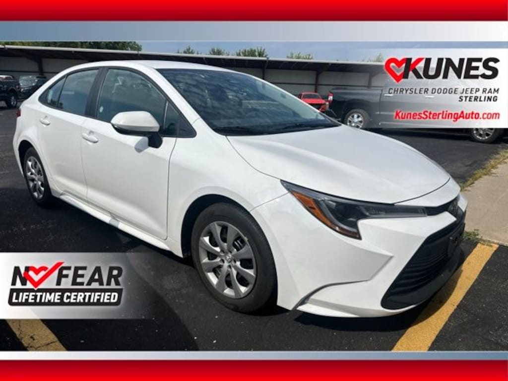 Used 2025 Toyota Corolla LE Sedan
