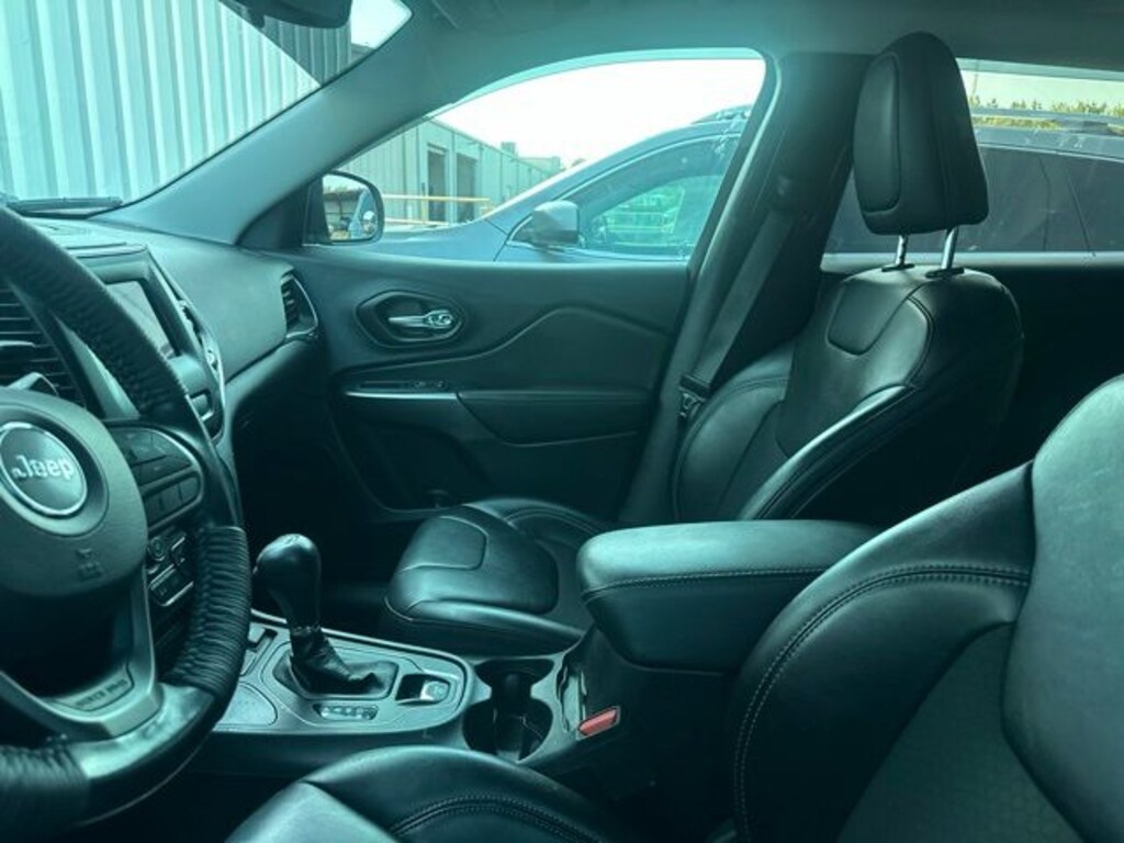 Used 2021 Jeep Cherokee Latitude Plus SUV