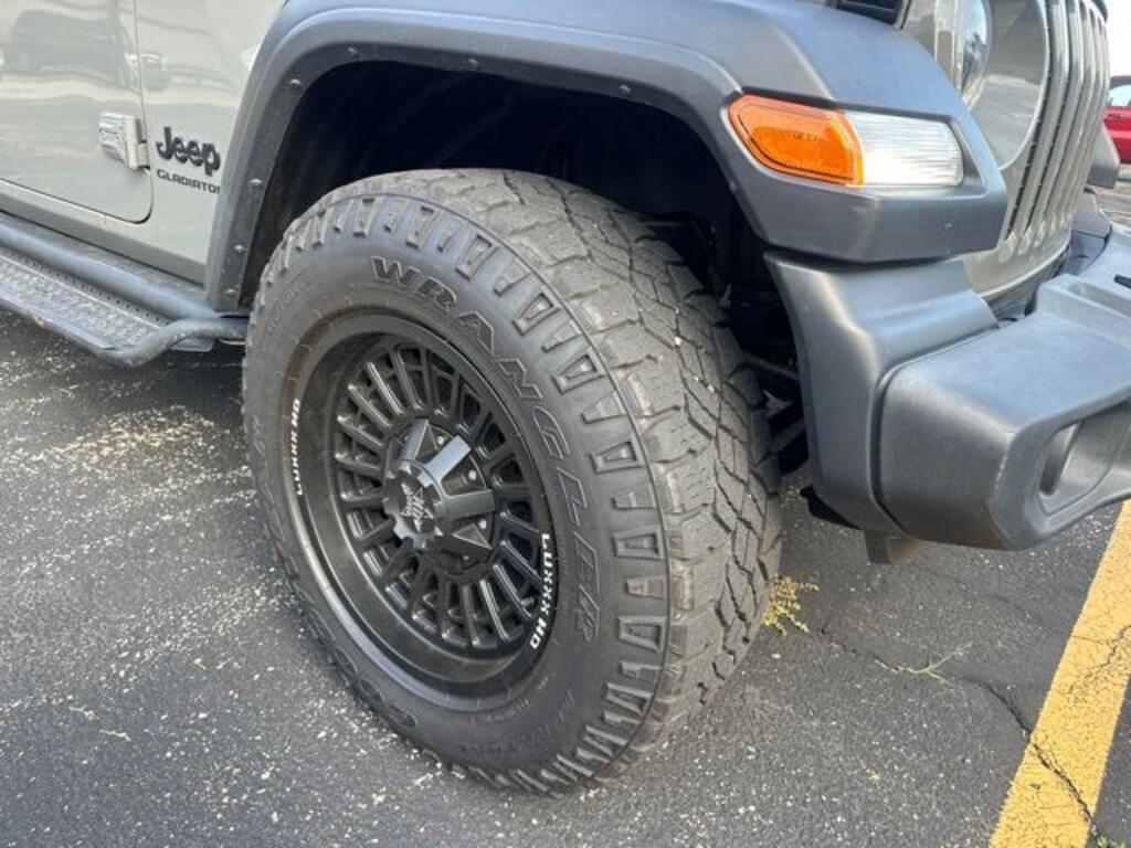 Used 2021 Jeep Gladiator Sport Truck