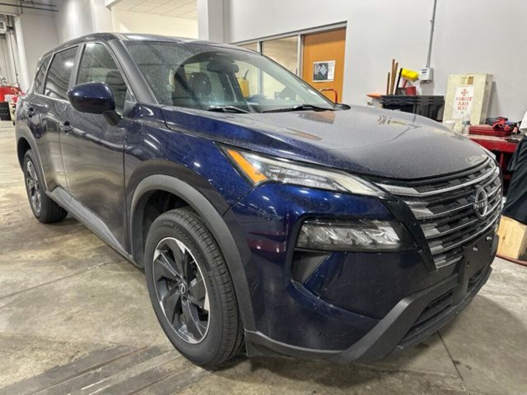 Used 2024 Nissan Rogue SV SUV