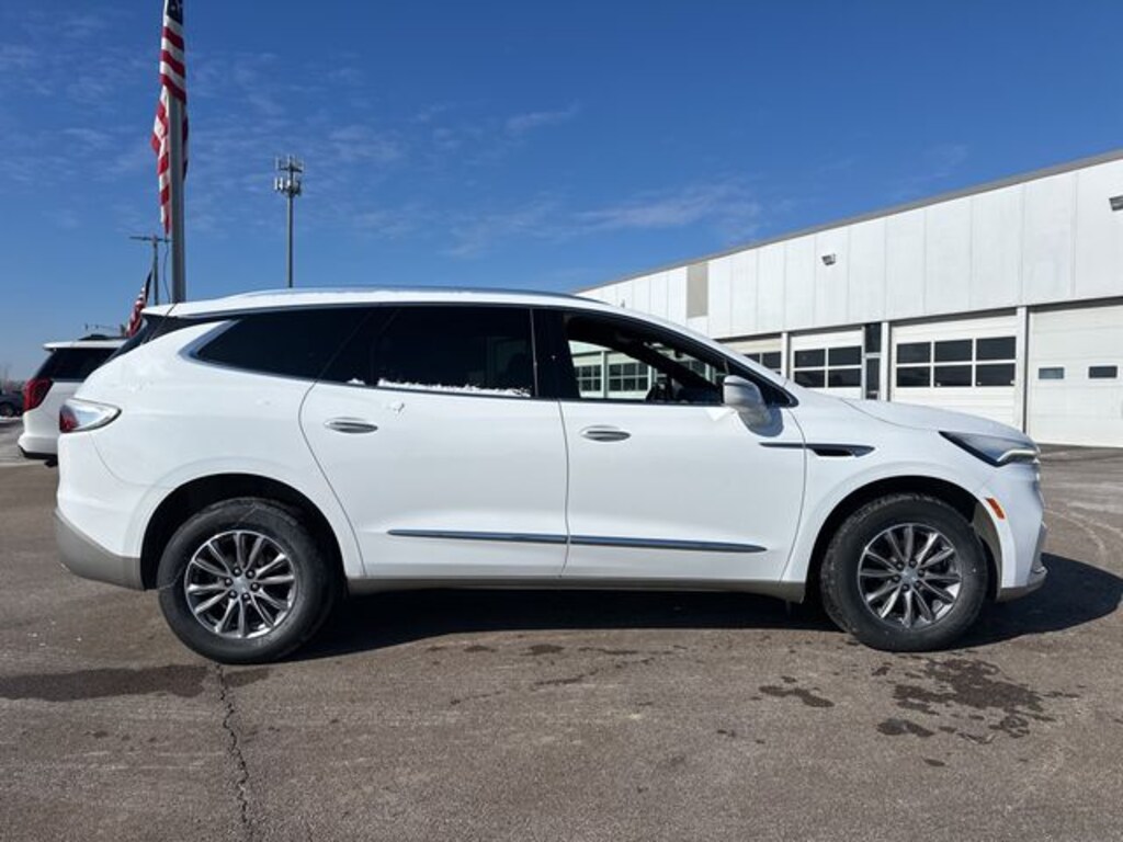 Used 2022 Buick Enclave Essence SUV