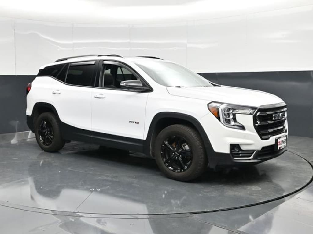 Used 2023 GMC Terrain AT4 SUV