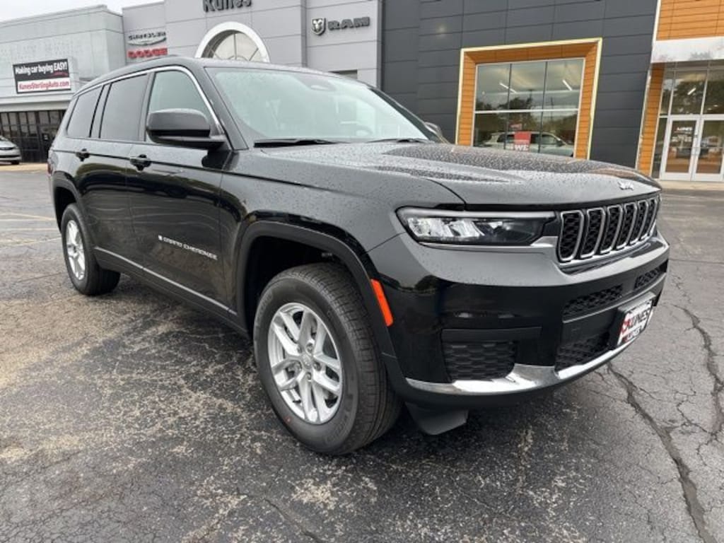 New 2025 Jeep Grand Cherokee Laredo Sport Utility