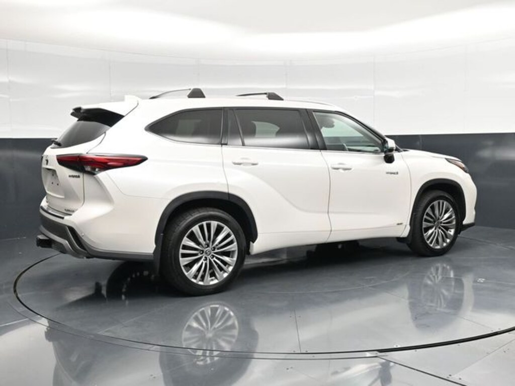 Used 2021 Toyota Highlander Hybrid Platinum SUV