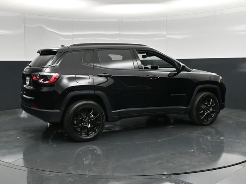 New 2026 Jeep Compass Latitude Sport Utility
