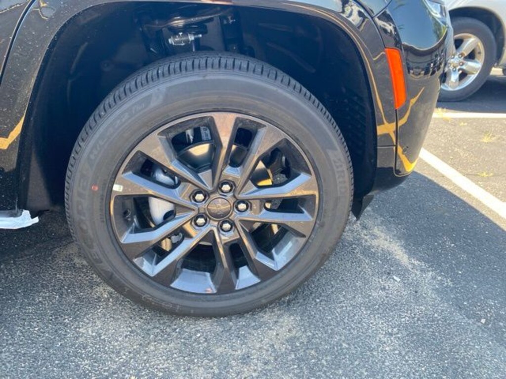 New 2026 Jeep Grand Cherokee Limited Reserve Sport Utility