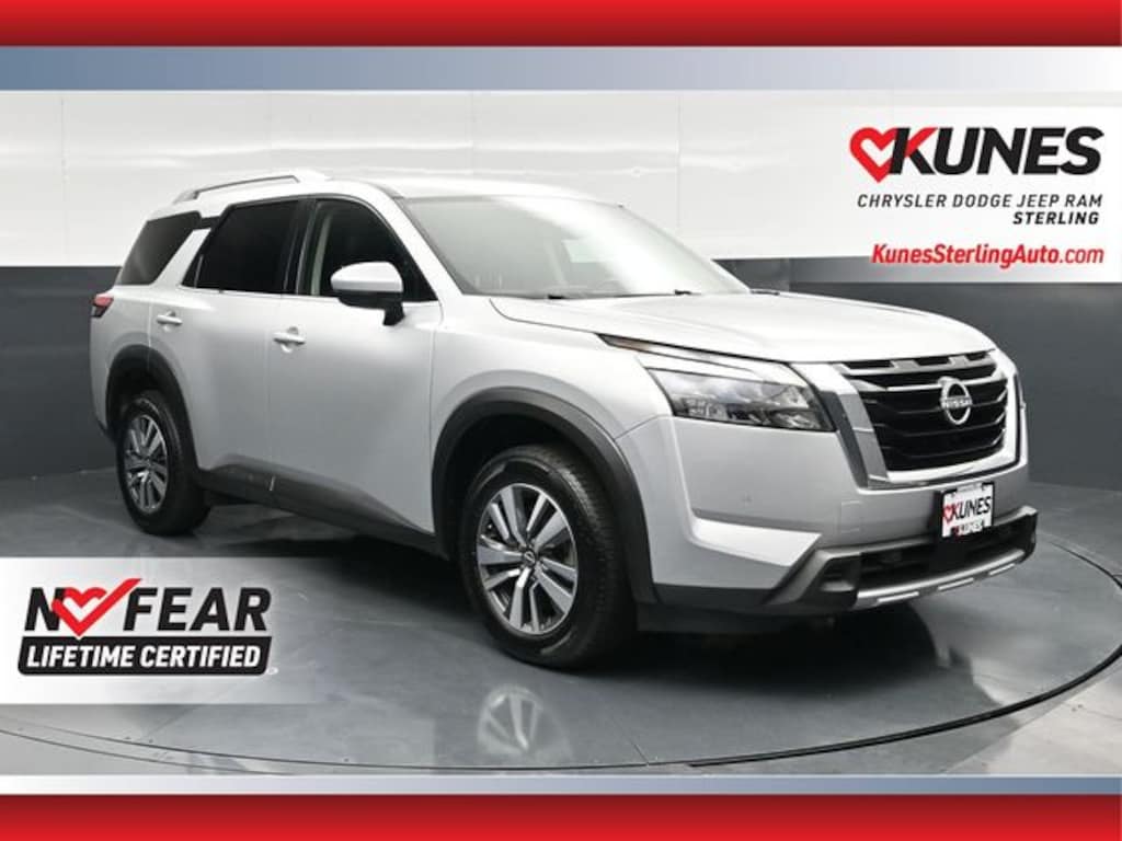 Used 2025 Nissan Pathfinder SL SUV