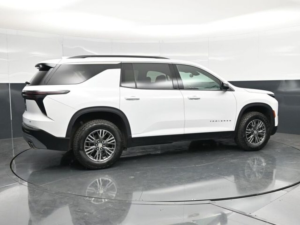 Used 2024 Chevrolet Traverse LT 2LT SUV