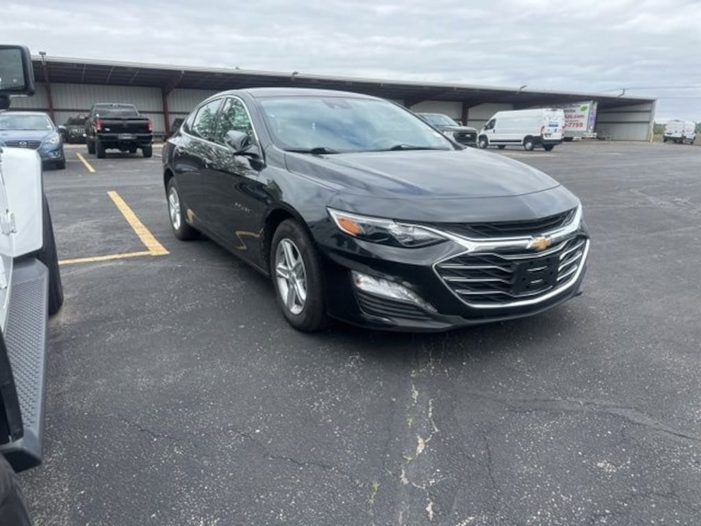 Used 2024 Chevrolet Malibu LT 1LT Sedan