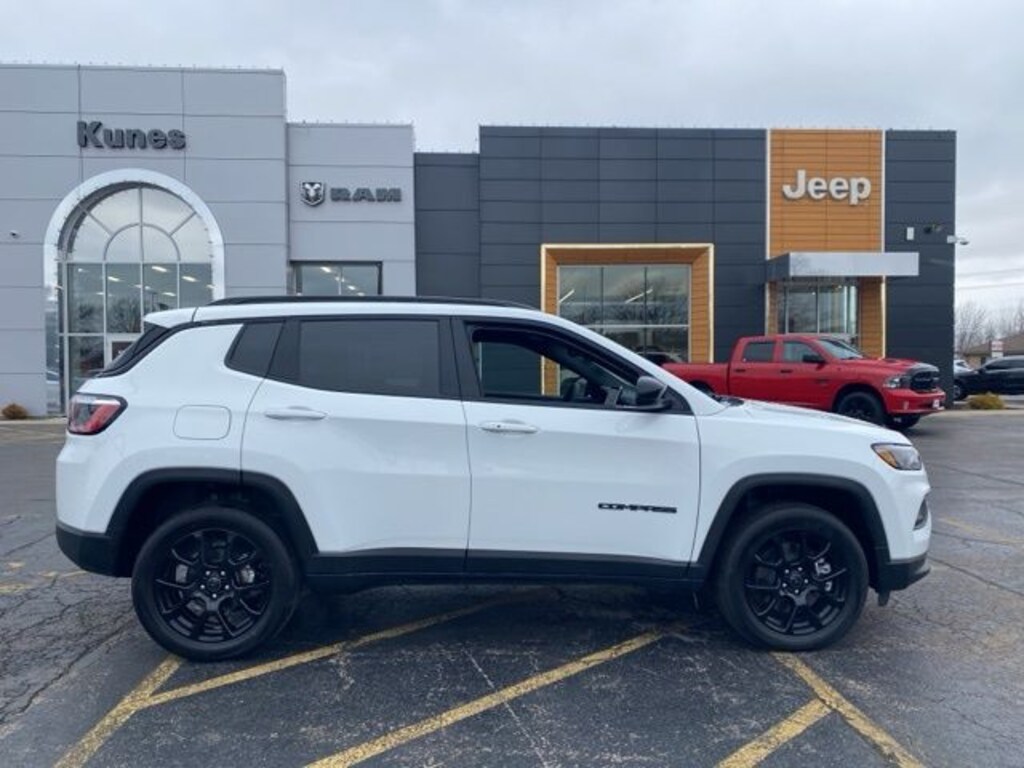 New 2026 Jeep Compass Latitude Sport Utility