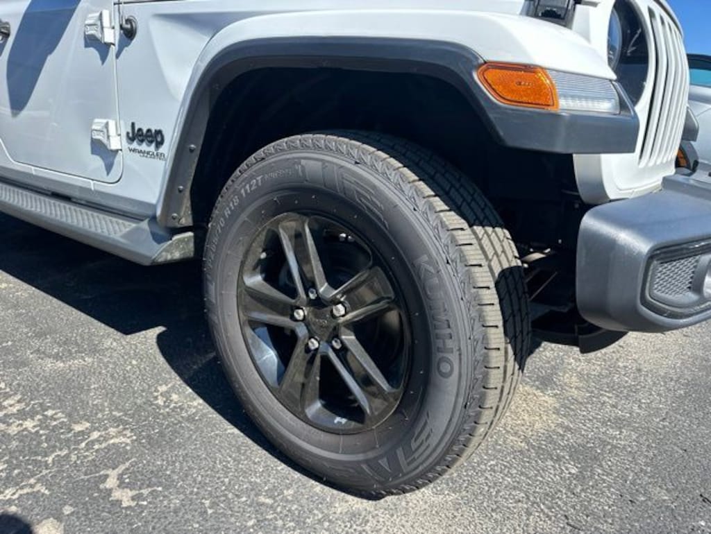 Used 2020 Jeep Wrangler Unlimited Sahara SUV