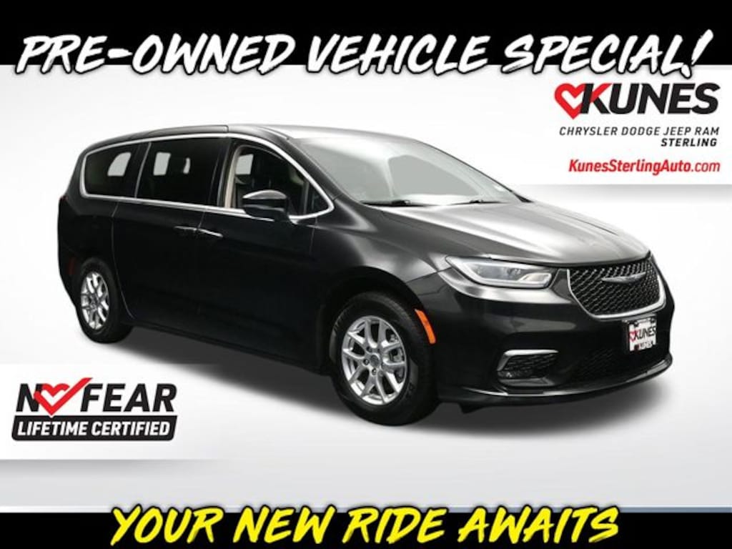 Certified 2023 Chrysler Pacifica Touring L Minivan/Van