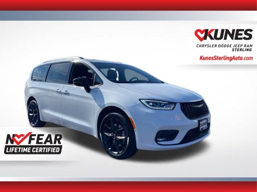 New 2026 Chrysler Pacifica Select Passenger Van