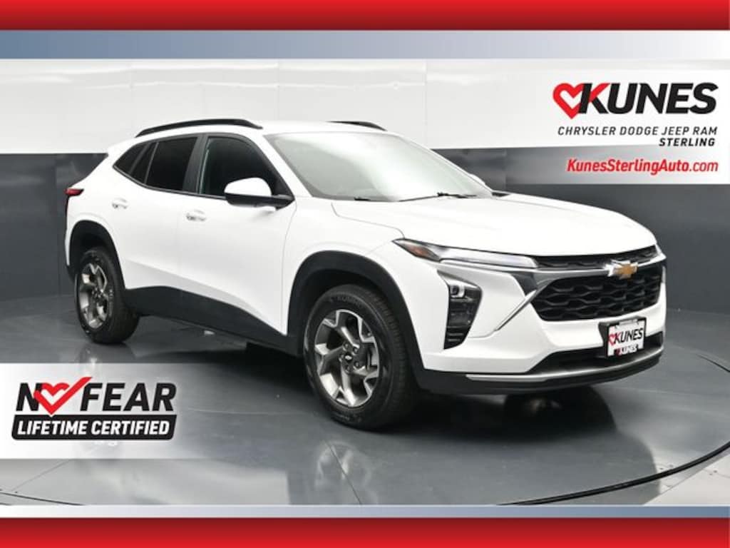 Used 2025 Chevrolet Trax LT SUV