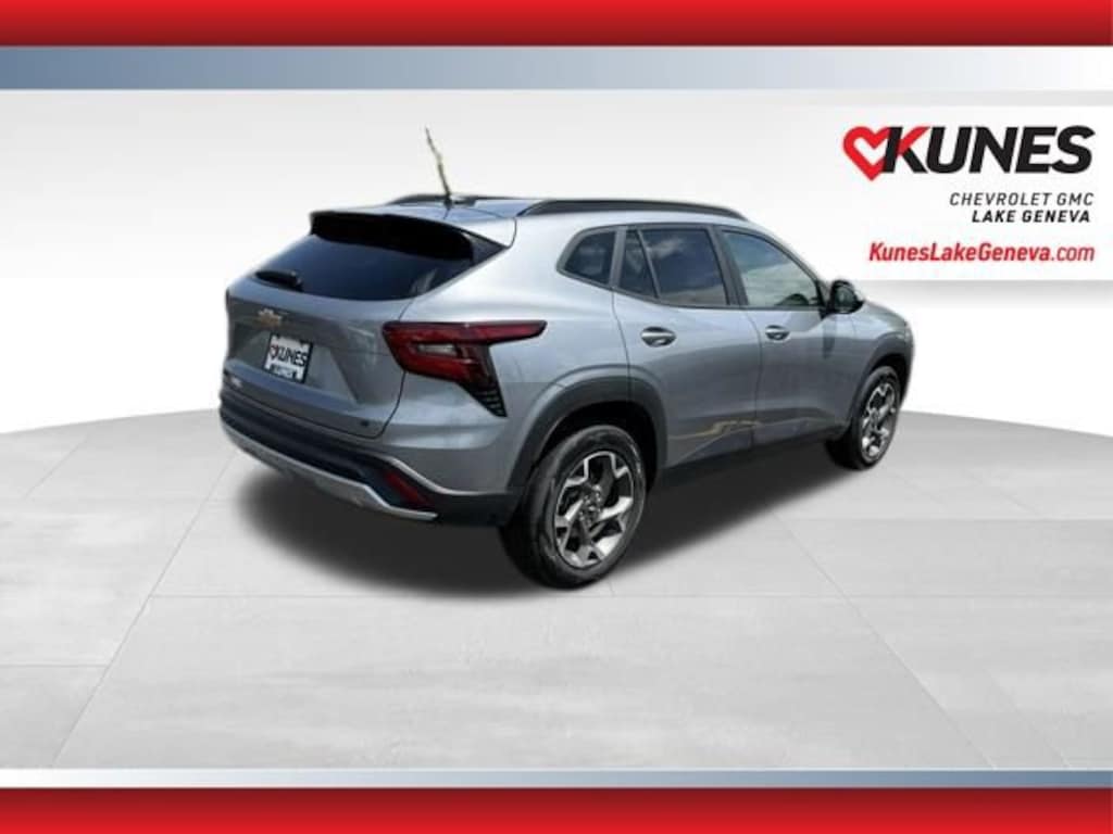 Used 2024 Chevrolet Trax LT SUV