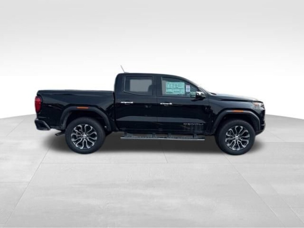 New 2025 GMC Canyon Denali Truck