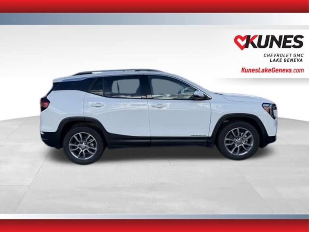 Used 2024 GMC Terrain SLT SUV