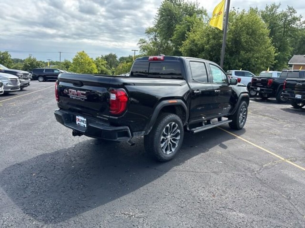 New 2025 GMC Canyon Denali Truck