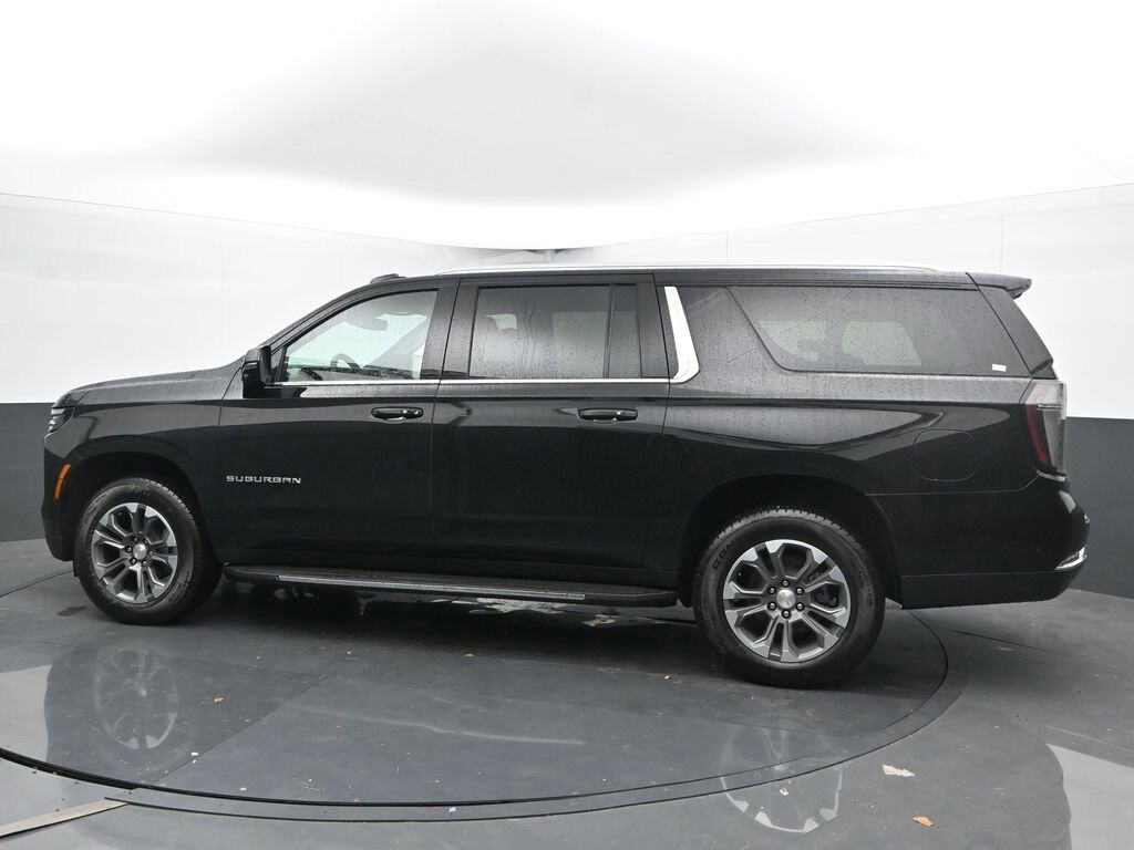New 2026 Chevrolet Suburban LT SUV