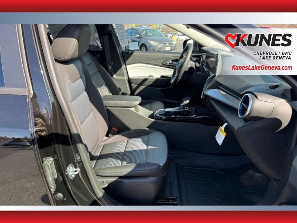 2026 Chevrolet Trax LT - Photo 21