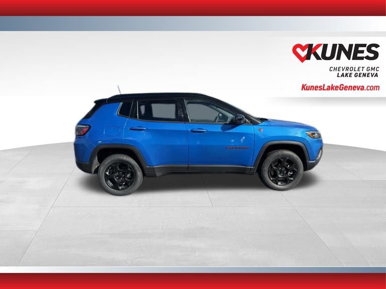 2023 Jeep Compass Trailhawk photo 2