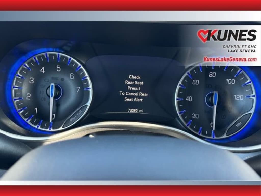 Used 2024 Chrysler Pacifica Touring L