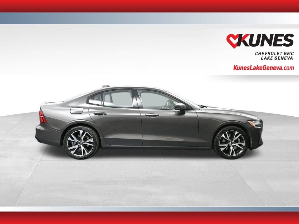 Used 2024 Volvo S60 Core Dark Theme