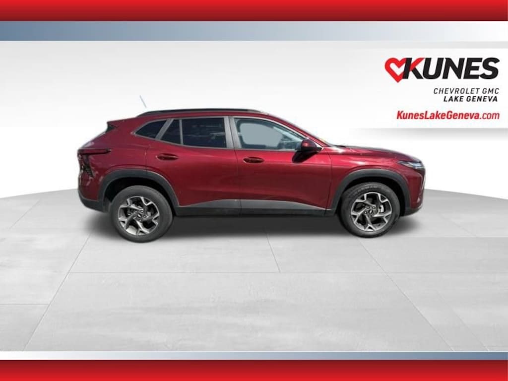 Used 2025 Chevrolet Trax LT SUV