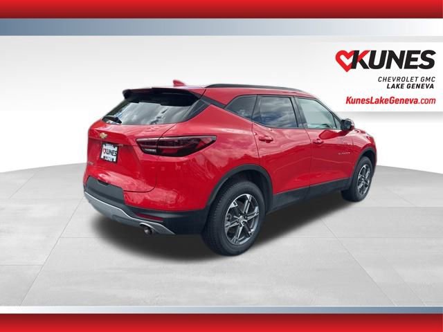 2024 Chevrolet Blazer 3LT photo 2
