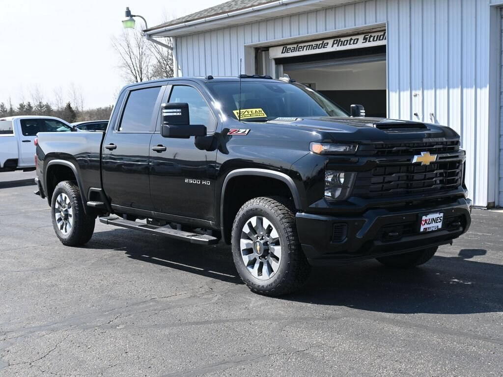 New 2026 Chevrolet Silverado 2500 HD Custom Truck