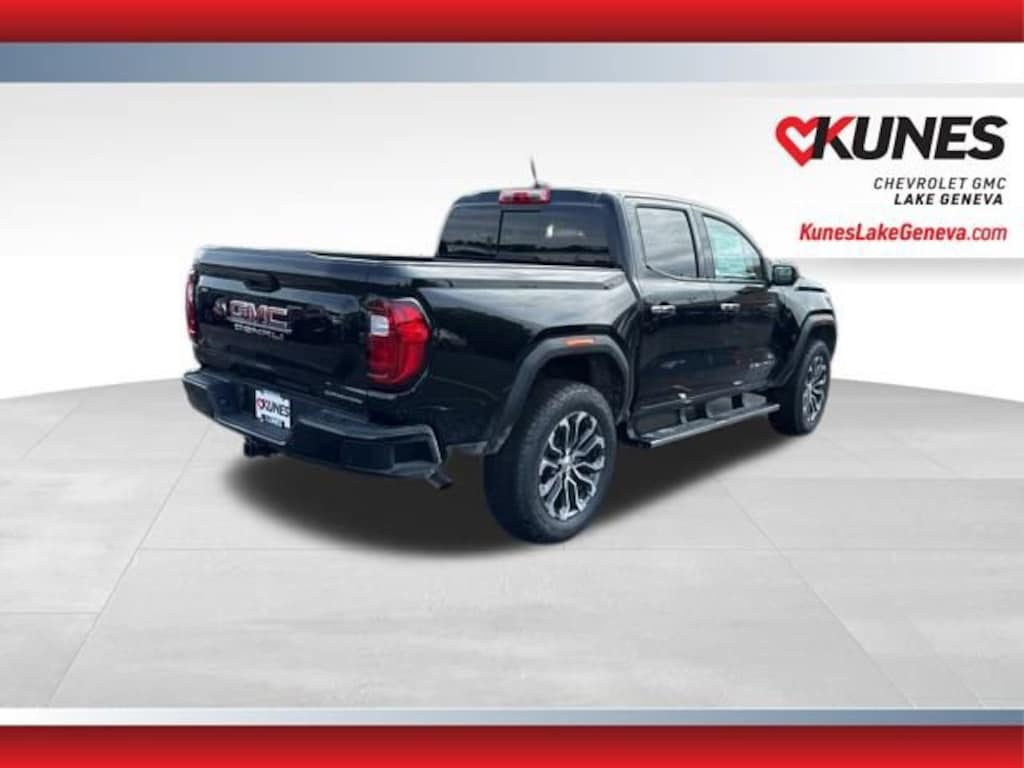 New 2025 GMC Canyon Denali Truck