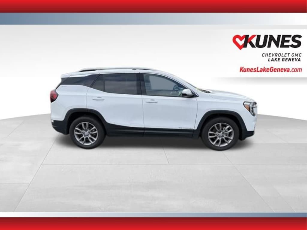 Used 2024 GMC Terrain SLT SUV