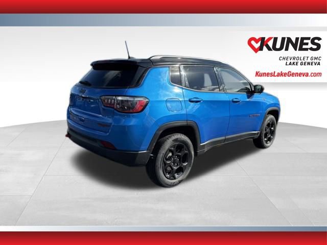 2023 Jeep Compass Trailhawk photo 3