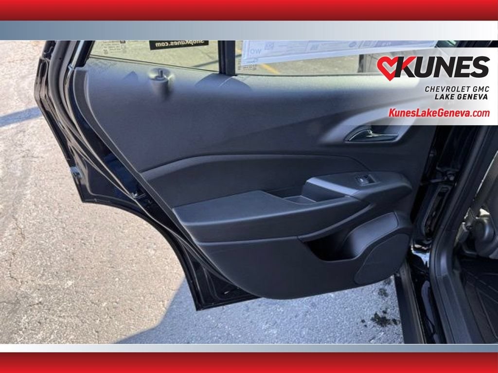 2026 Chevrolet Trax LT - Photo 17