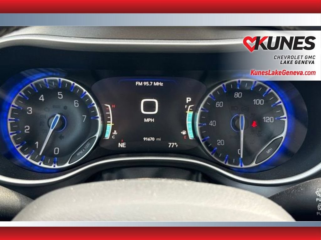Used 2024 Chrysler Pacifica Touring L