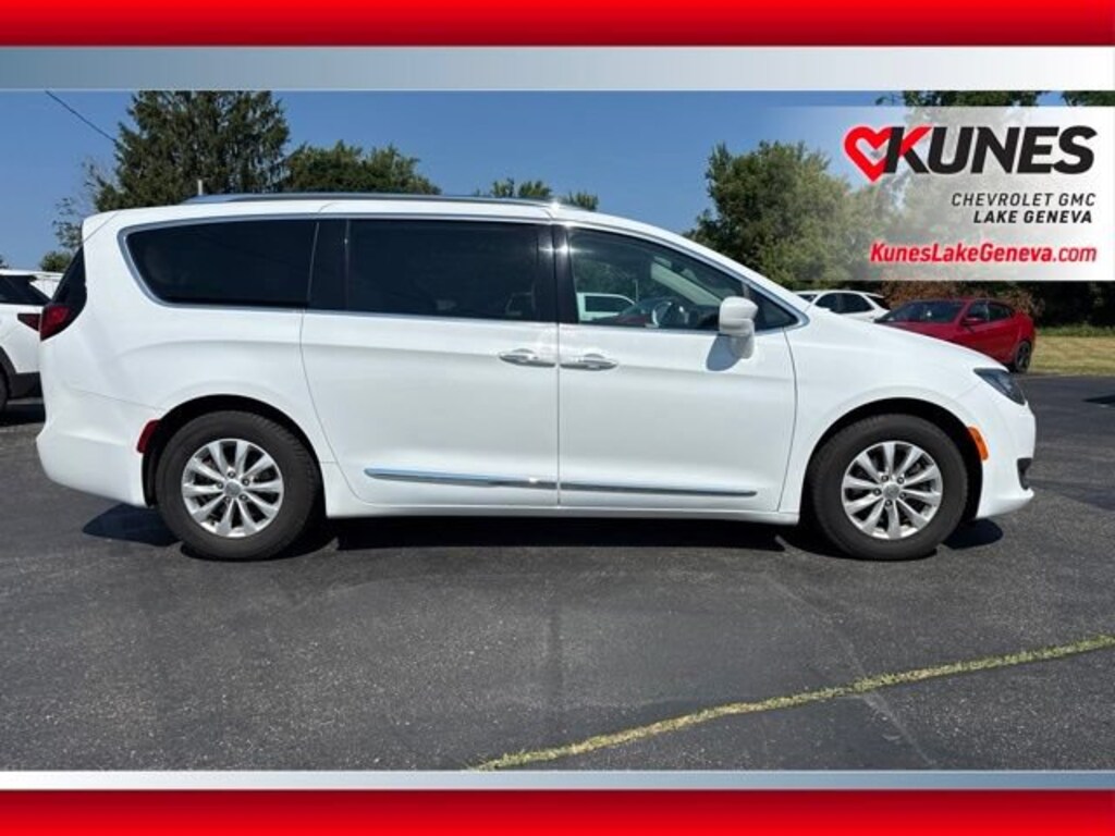 Used 2019 Chrysler Pacifica Touring L