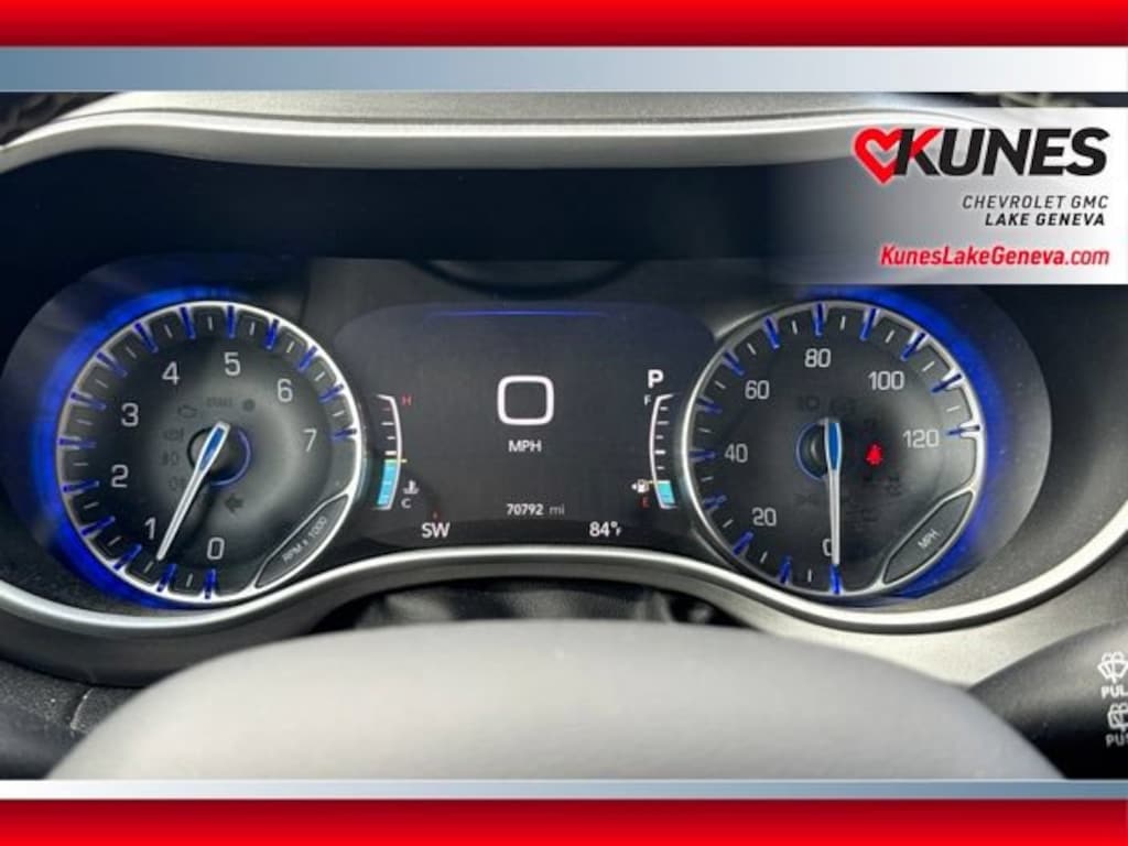 Used 2024 Chrysler Pacifica Touring L