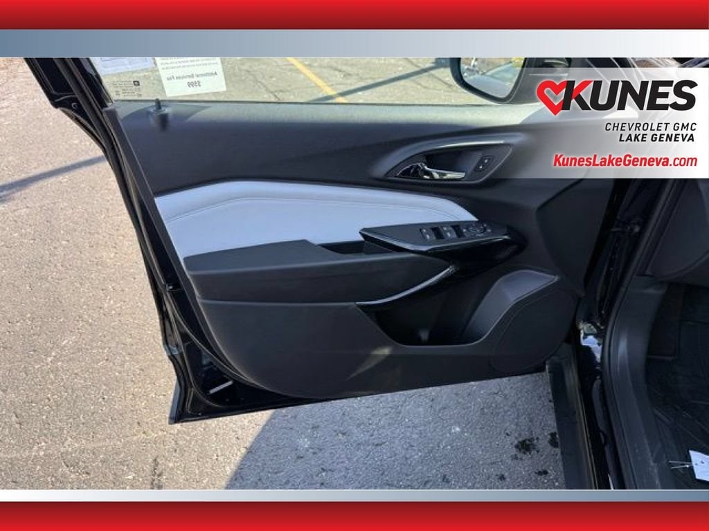 2026 Chevrolet Trax LT - Photo 15